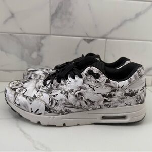 Nike Women’s Floral Airmax 1